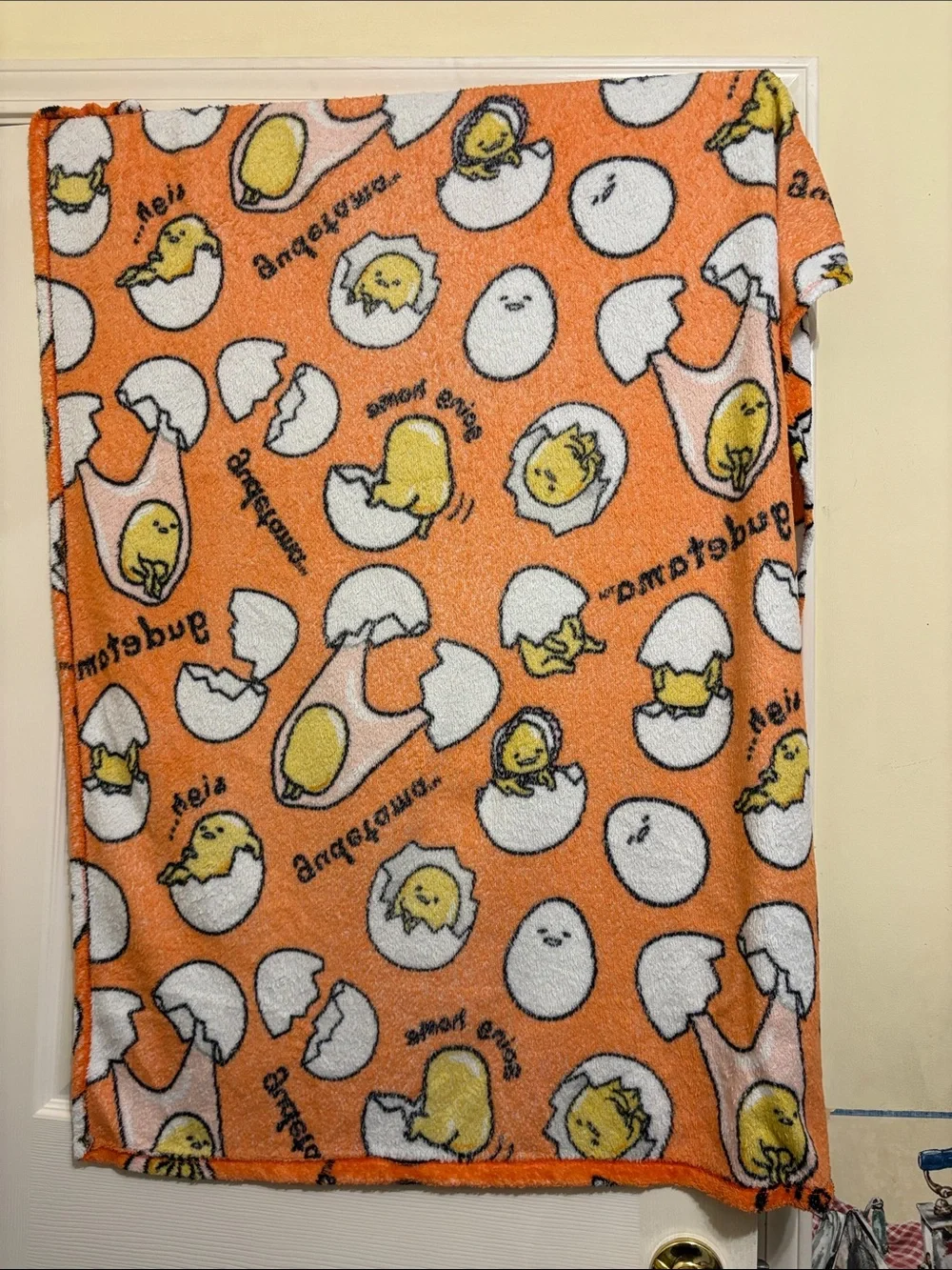 Gudetama the Lazy Egg Plush w/ Gudetama Blanket